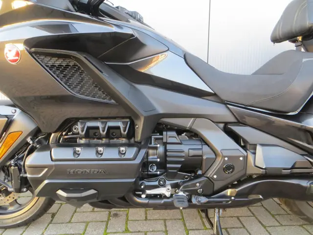 Honda GL 1800 Gold Wing Touring 2021 Benzine 11