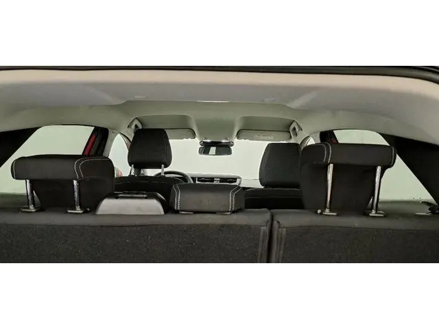 Ford Puma 1.0 EcoBoost Hybrid Titanium 2024 Benzine 23