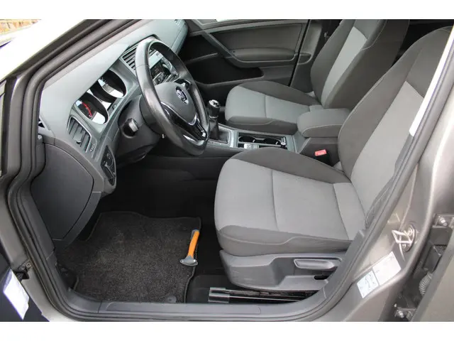 Volkswagen Golf 1.0 TSI Edition 5 Drs 2016 Benzine 7