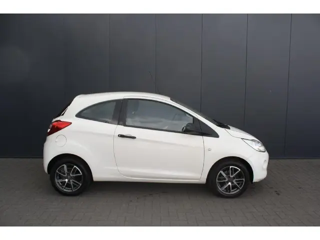Ford Ka 1.2 Limited start/stop 2014 Benzine 2