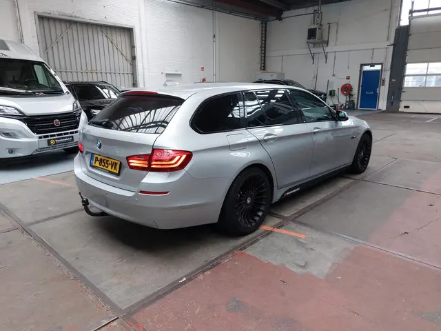BMW 5 Serie Touring 520d 190 pk Automaat 2016 Diesel 15