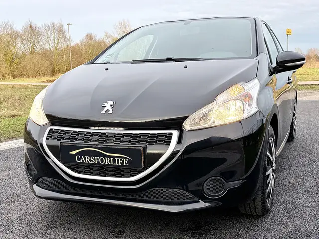 Peugeot 208 1.0 VTi Access 5-deurs 2014 Benzine 35