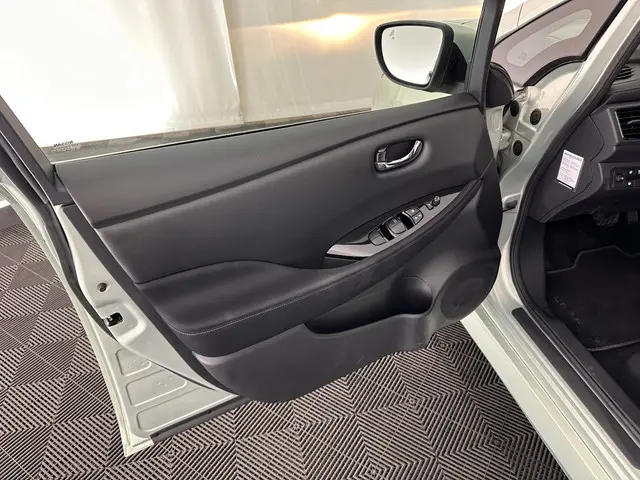 Nissan Leaf 2.ZERO EDITION 40 kWh 2018 Elektrisch 21