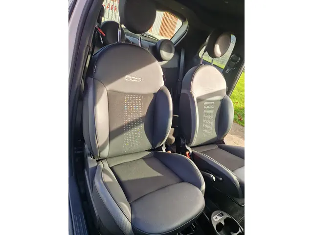 Fiat 500 1.0 Hybrid Hey Google 2021 Benzine 18