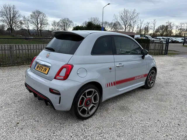 Fiat 500 1.4 T-Jet Abarth 595 SPORT 2016 Benzine 6