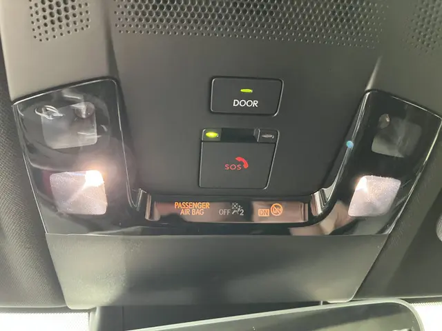 Lexus LBX Elegant 2WD 2025 Hybride Benzine 13