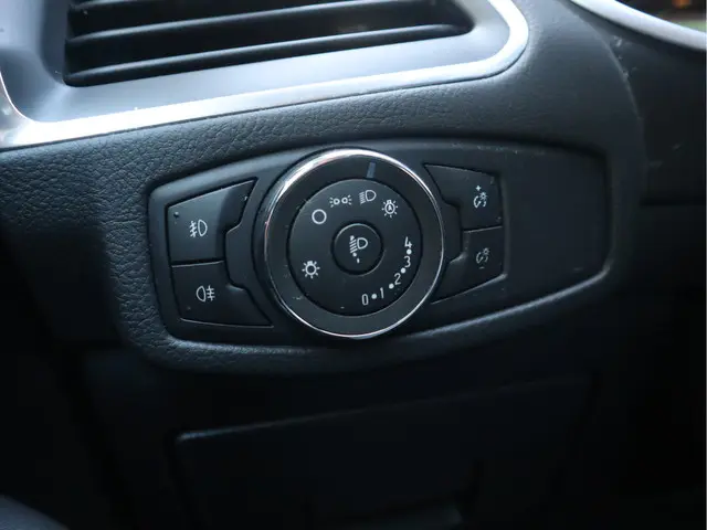 Ford S-Max 1.5 Titanium 2016 Benzine 27