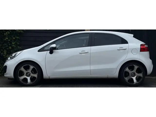 Kia Rio 1.2 CVVT Plus Pack 2014 Benzine 6
