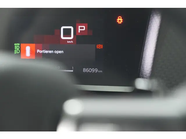 Citroën C4 Puretech 130 EAT8 Shine 2020 Benzine 40