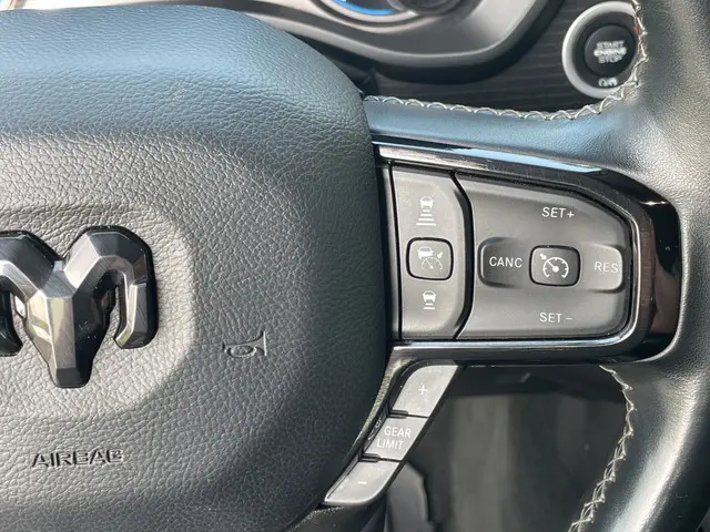 Dodge Ram 1500 5.7 V8 4x4 Crew Cab Limited 2023 LPG/Gas 16