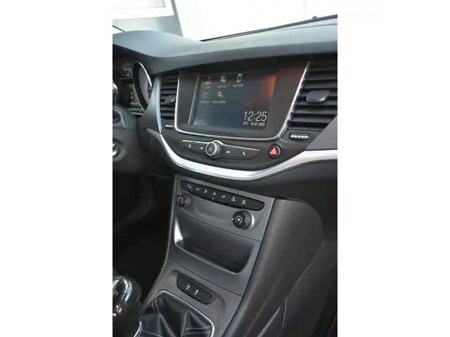 Opel Astra Sports Tourer 1.0 Edition 2016 Benzine 16