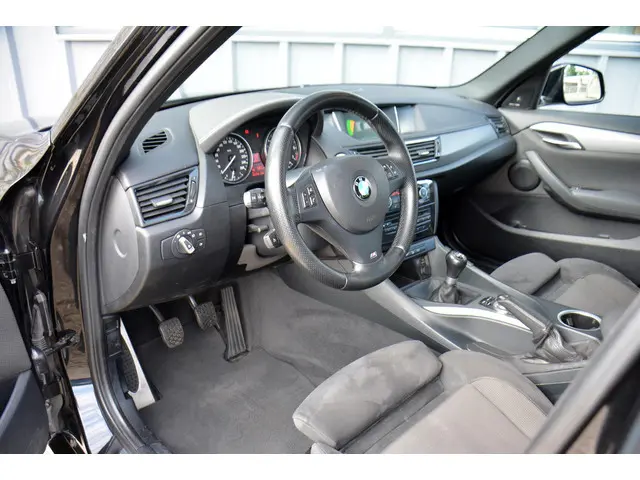 BMW X1 XDrive20i M Sport High Executive 2015 Benzine 5