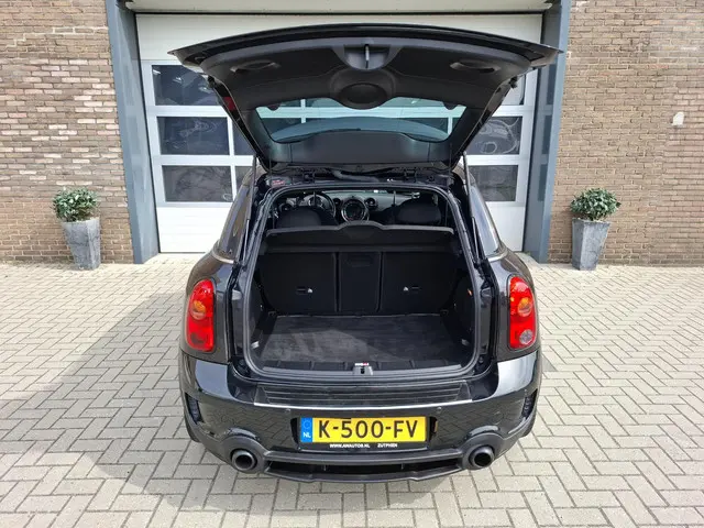 MINI Countryman Mini 1.6 Cooper S Chili JCW 2016 Benzine 24