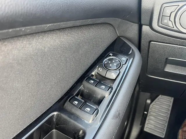 Ford Galaxy 1.5 Ecoboost Titanium 2016 Benzine 31