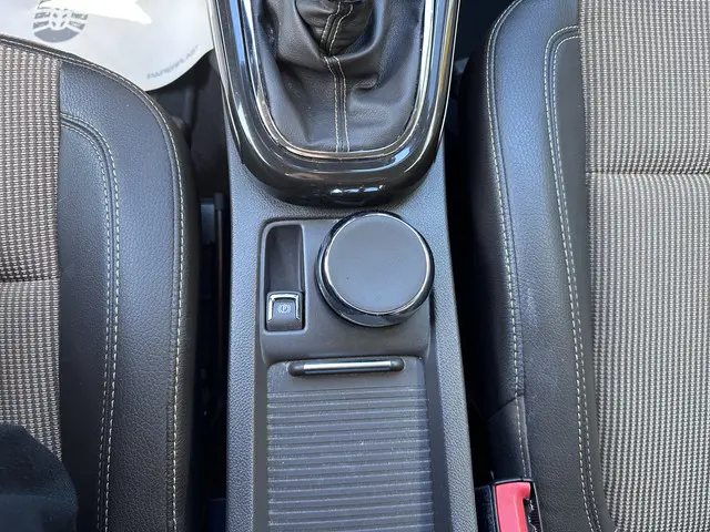 Opel Astra 1.4 Turbo Cosmo 2013 Benzine 30