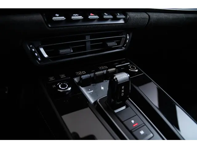 Porsche 911 3.0 Carrera 4 GTS 2022 Benzine 62