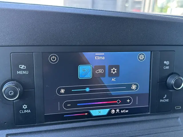 Volkswagen Caddy Cargo 2.0 TDI Comfort 2023 Diesel 15