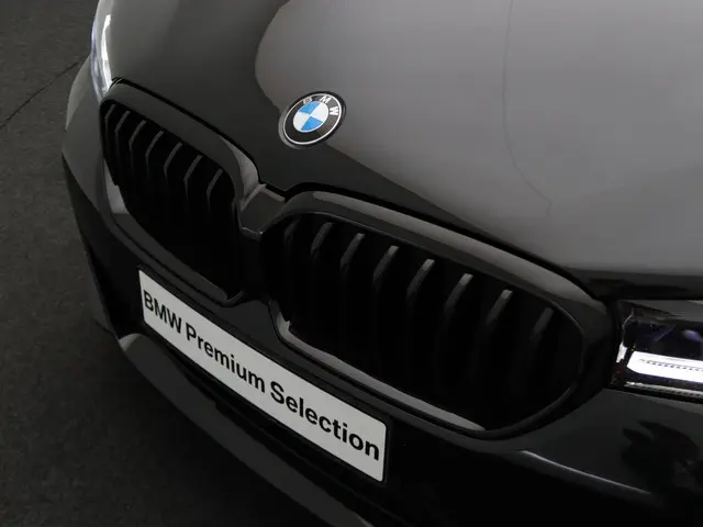 BMW 5 Serie Touring 540i xDrive 2022 Benzine 6