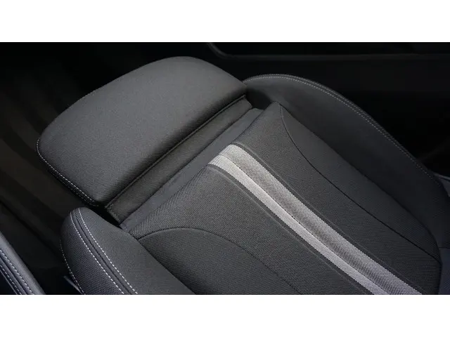 BMW X1 sDrive18i 140pk High Executive 2019 Benzine 45