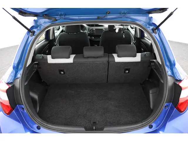 Toyota Yaris 1.5 Hybrid Design 2018 Hybride Benzine 24