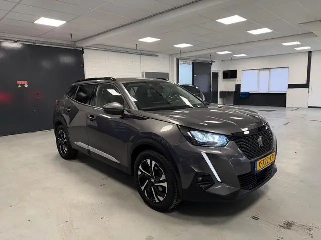 Peugeot 2008 1.2 PureTech Allure 2021 Benzine 5