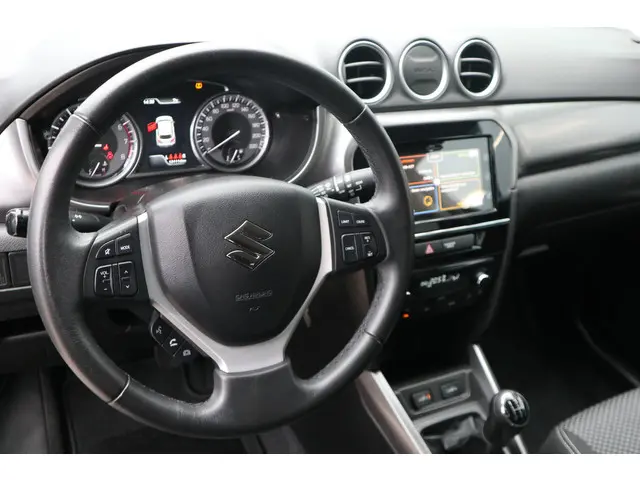 Suzuki Vitara 1.0 Boosterjet Select 2020 Benzine 3