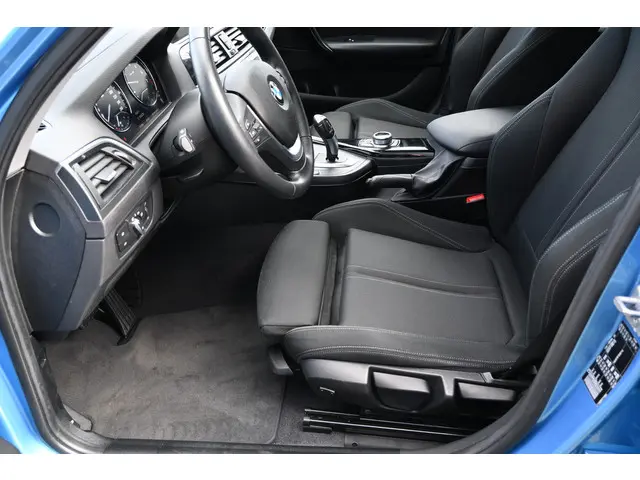 BMW 1 Serie 118i Corporate Lease Executive 2017 Benzine 18