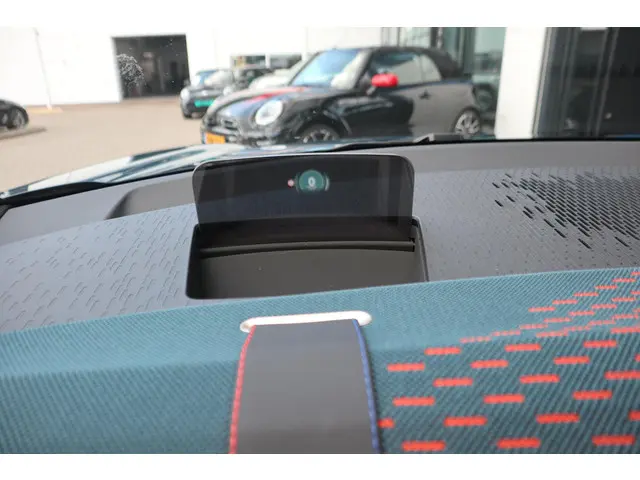 MINI Aceman SE 2024 Elektrisch 16