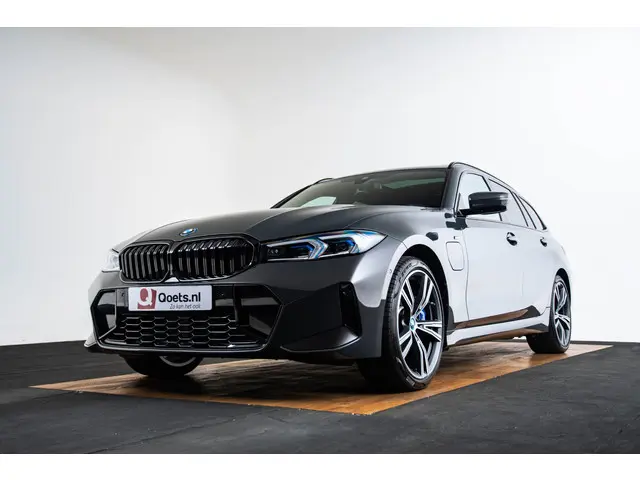 BMW 3 Serie Touring 330e 2024 Hybride Benzine 31