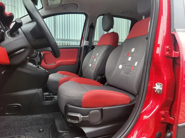 Fiat Panda 0.9 TwinAir Lounge 2014 Benzine 10