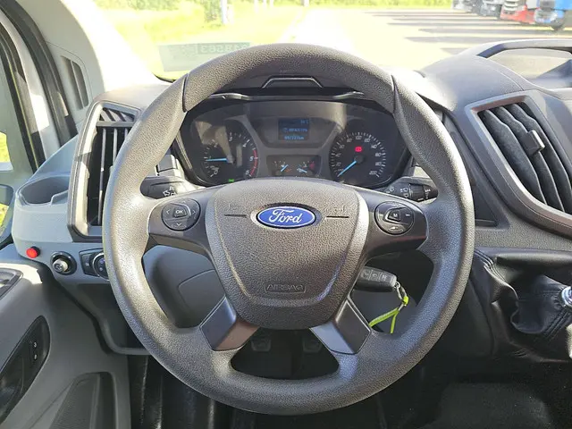 Ford Transit 2.0 2018 Diesel 12