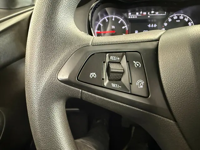 Opel KARL 1.0 Rocks Online Edition 2017 Benzine 12