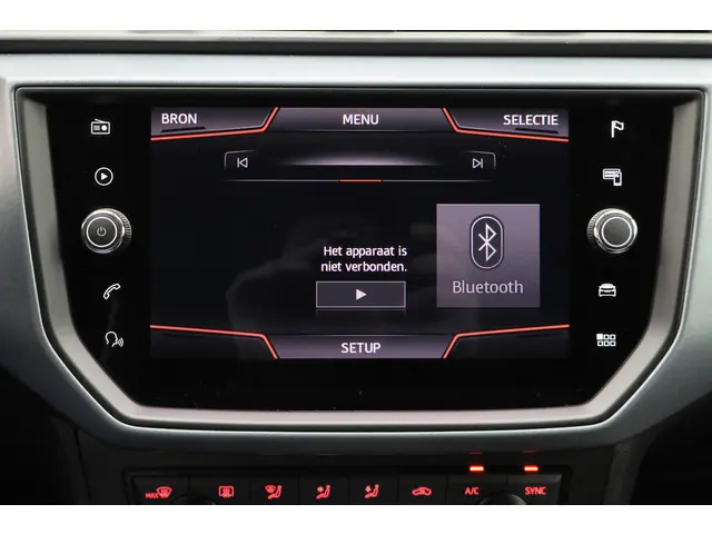 SEAT Arona 1.0 TSI Style Business Intense 2019 Benzine 40