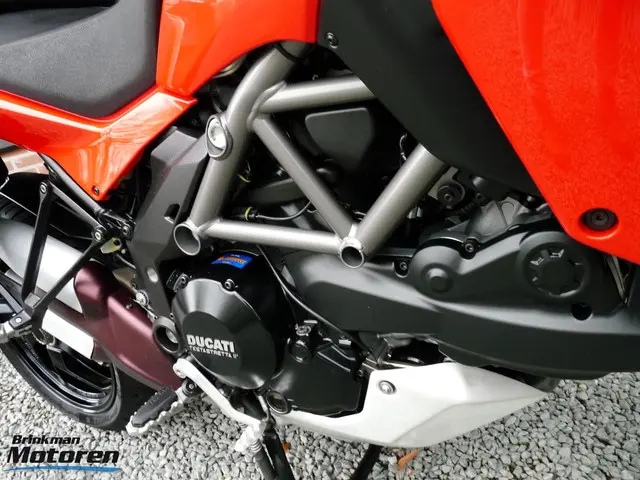 Ducati Multistrada 1200 S Touring 2013 Benzine 31