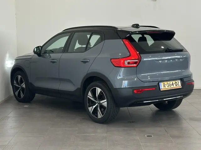 Volvo XC40 1.5 T4 Recharge R-Design 2021 Hybride Benzine 6