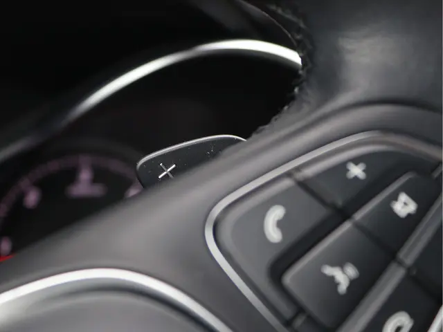 Mercedes-Benz GLC 220 d 4MATIC 2018 Diesel 34