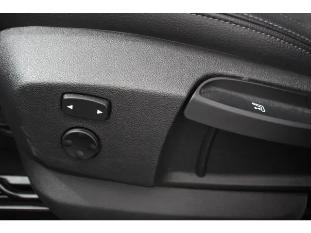 BMW X1 xDrive25e M-Sport PHEV 2021 Hybride Benzine 24