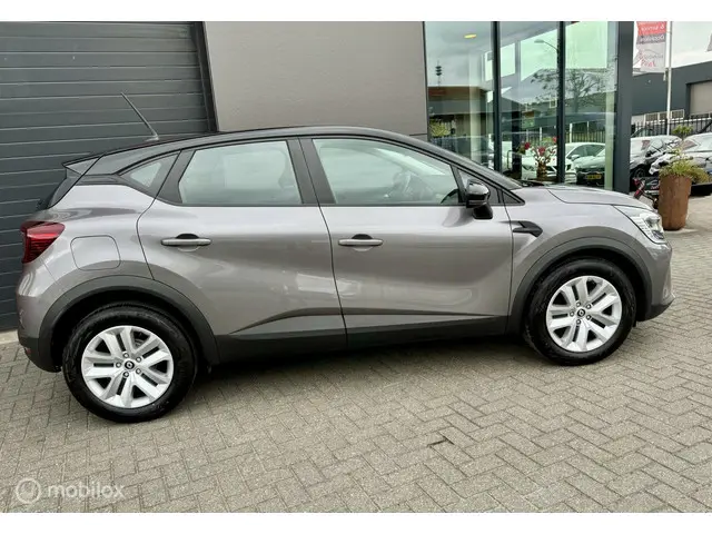 Renault Captur 1.0 TCe 90 evolution 2024 Benzine 9