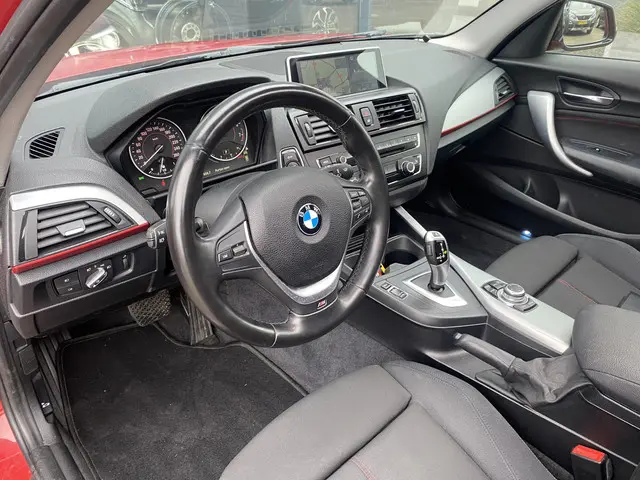 BMW 1 Serie 118i High Executive 2012 Benzine 14