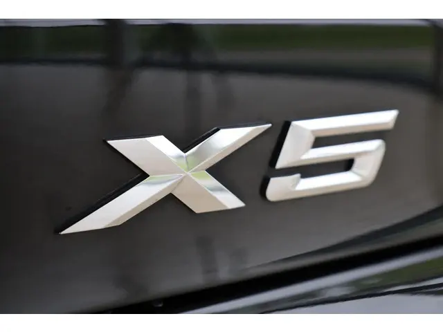 BMW X5 xDrive50e 2023 Hybride Benzine 35