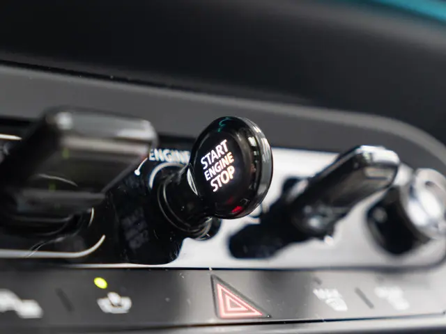 MINI 5-Deurs Cooper C 2025 Benzine 26