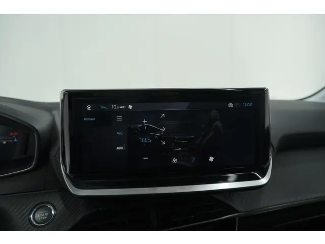 Peugeot 208 PureTech 100 Allure 2024 Benzine 51