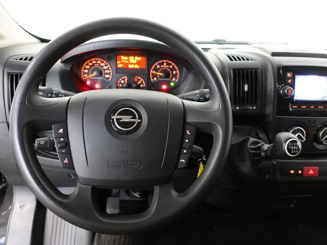 Opel Movano 140pk L2H2 Edition 2022 Diesel 21