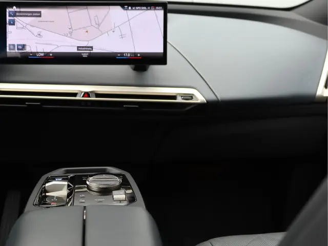 BMW iX xDrive40 High Executive 77 kWh 2021 Elektrisch 20