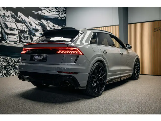 Audi RSQ8 4.0 TFSI RS Q8 quattro 2023 Hybride Benzine 12