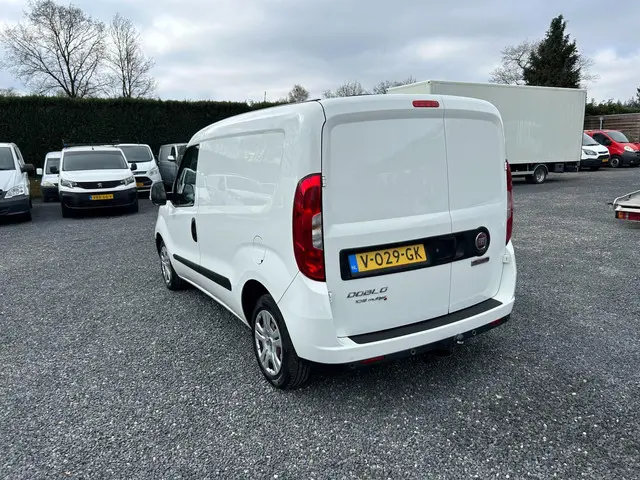 Fiat Doblò Cargo 1.6 MJ L1H1 SX 2017 Diesel 4