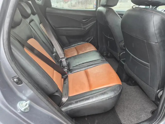 Hyundai ix20 1.4i Pro 2013 Benzine 10