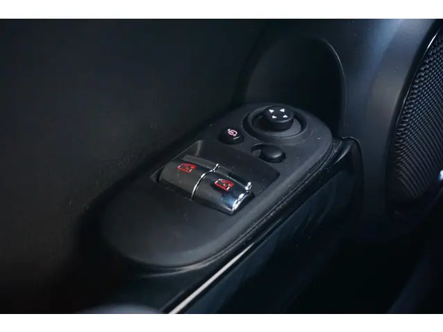 MINI 3-Deurs Cooper C 2019 Benzine 27