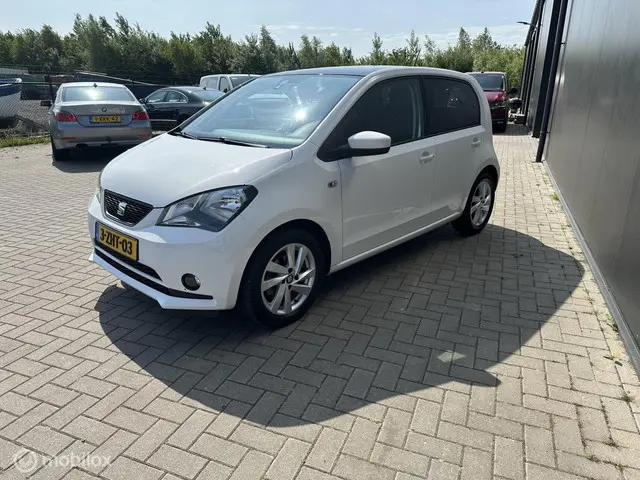 SEAT Mii 1.0 Style Sport Bomvol! 2015 Benzine 2