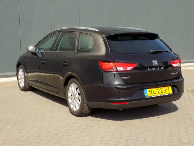 SEAT Leon ST 1.0 EcoTSI Style Connect Navi 2017 Benzine 4